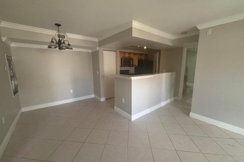 Condo in Kissimmee, Florida, 2 bedrooms  № 2226558 - photo 4