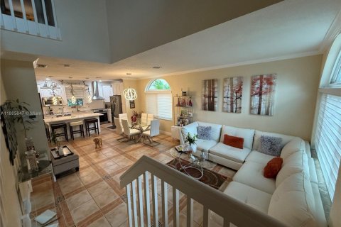 Купить виллу или дом в Пемброк-Пайнс, Флорида 3 спальни, 158.77м2, № 1991850 - фото 28