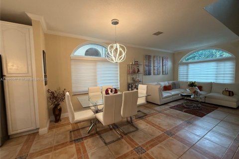 Купить виллу или дом в Пемброк-Пайнс, Флорида 3 спальни, 158.77м2, № 1991850 - фото 26