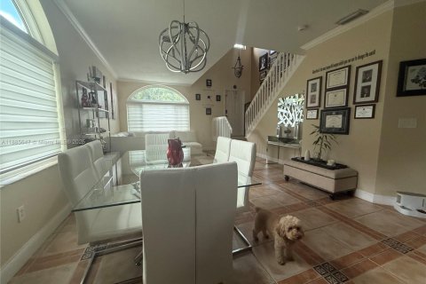 Купить виллу или дом в Пемброк-Пайнс, Флорида 3 спальни, 158.77м2, № 1991850 - фото 9