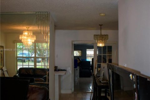 Купить виллу или дом в Хайалиа, Флорида 3 спальни, 152.55м2, № 2060862 - фото 7