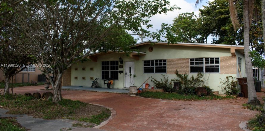 Дом в Хайалиа, Флорида 3 спальни, 152.55м2 № 2060862