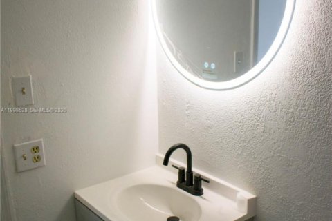 Купить виллу или дом в Хайалиа, Флорида 3 спальни, 152.55м2, № 2060862 - фото 18