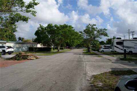 Купить виллу или дом в Хайалиа, Флорида 3 спальни, 152.55м2, № 2060862 - фото 4