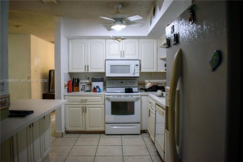 Купить виллу или дом в Хайалиа, Флорида 3 спальни, 152.55м2, № 2060862 - фото 14