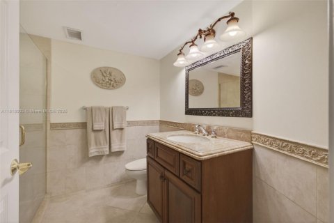 Condo in Riviera Beach, Florida, 2 bedrooms  № 1779819 - photo 25