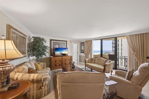 Condo in Riviera Beach, Florida, 2 bedrooms  № 1779819 - photo 2