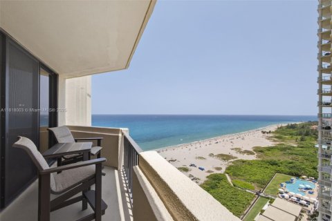 Condo in Riviera Beach, Florida, 2 bedrooms  № 1779819 - photo 29