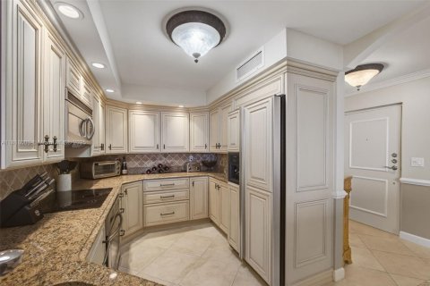 Condo in Riviera Beach, Florida, 2 bedrooms  № 1779819 - photo 6