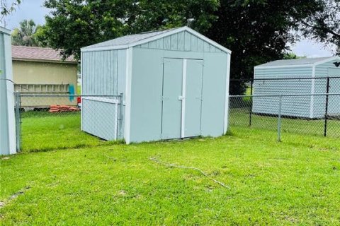 House in Punta Gorda, Florida 3 bedrooms, 106 sq.m. № 1874117 - photo 16
