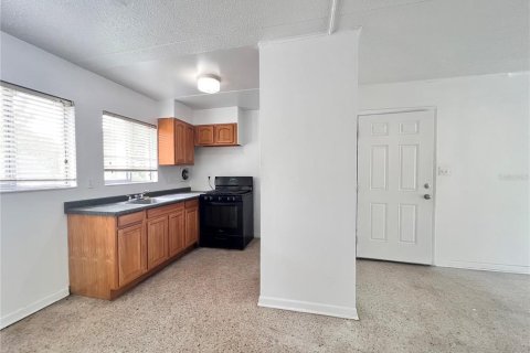 Apartamento en alquiler en Gainesville, Florida, 2 dormitorios, 75.44 m2 № 1787573 - foto 4