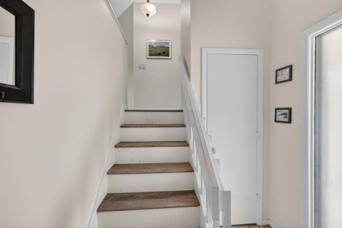 Condo in Palm City, Florida, 2 bedrooms № 2184933 - photo 8