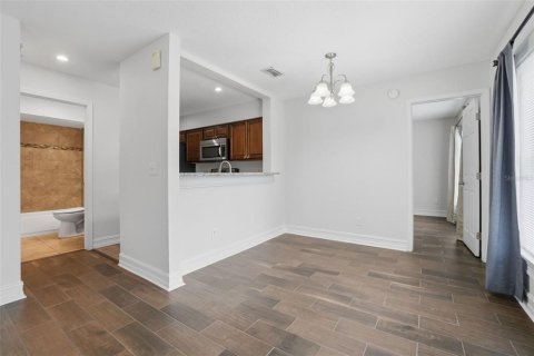 Condo in Sanford, Florida, 2 bedrooms  № 2148789 - photo 12