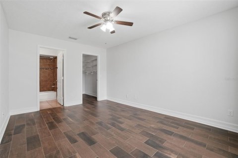 Condo in Sanford, Florida, 2 bedrooms  № 2148789 - photo 18