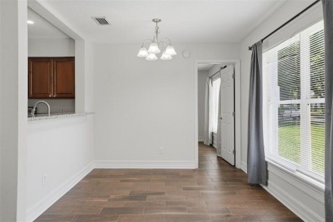 Condo in Sanford, Florida, 2 bedrooms  № 2148789 - photo 13