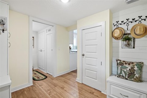 House in New Port Richey, Florida 2 bedrooms, 92.53 sq.m. № 2325028 - photo 27