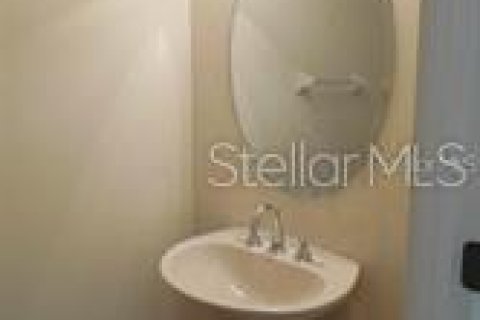 Condo in Sarasota, Florida, 3 bedrooms  № 1717793 - photo 11