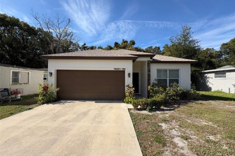 House in Orlando, Florida 3 bedrooms, 132.76 sq.m. № 2232878