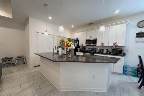 House in Orlando, Florida 3 bedrooms, 132.76 sq.m. № 2232878 - photo 7