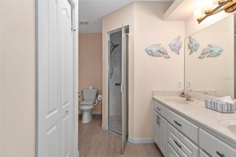 House in Inverness, Florida 2 bedrooms, 166.3 sq.m. № 2216578 - photo 12