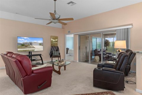 House in Inverness, Florida 2 bedrooms, 166.3 sq.m. № 2216578 - photo 5