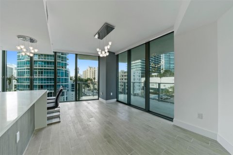Condo in Miami, Florida, 2 bedrooms  № 1888963 - photo 3