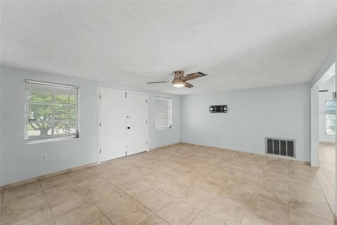 Casa en venta en Port Richey, Florida, 3 dormitorios, 121.52 m2 № 2411573 - foto 7