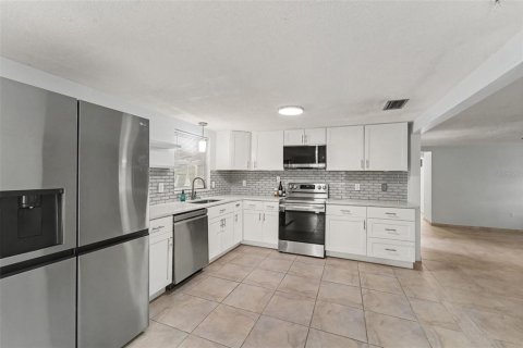 Casa en venta en Port Richey, Florida, 3 dormitorios, 121.52 m2 № 2411573 - foto 5