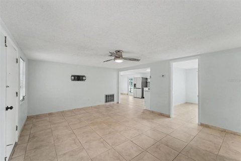 Casa en venta en Port Richey, Florida, 3 dormitorios, 121.52 m2 № 2411573 - foto 8