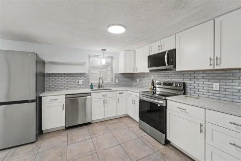 Casa en venta en Port Richey, Florida, 3 dormitorios, 121.52 m2 № 2411573 - foto 4