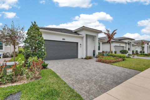 Villa ou maison à louer à Port St. Lucie, Floride: 3 chambres, 212.65 m2 № 2387107 - photo 3