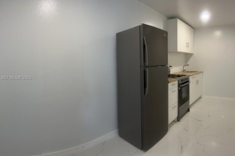 Снять в аренду квартиру в Майами, Флорида 1 спальня, 99.03м2, № 2003815 - фото 4