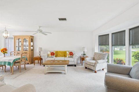 House in Largo, Florida 3 bedrooms, 138.89 sq.m. № 1853362 - photo 3