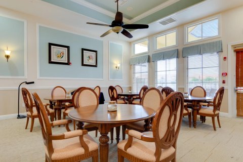House in Vero Beach, Florida 4 bedrooms, 258.73 sq.m. № 1024284 - photo 1