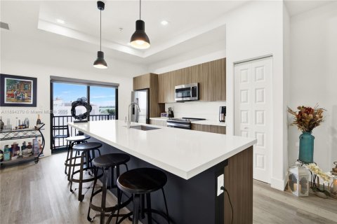 Condo in Doral, Florida, 2 bedrooms  № 2018545 - photo 4