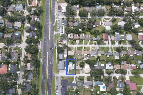 Casa en alquiler en Tampa, Florida, 4 dormitorios, 136.19 m2 № 1915165 - foto 4