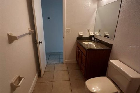 Casa en alquiler en Tampa, Florida, 4 dormitorios, 136.19 m2 № 1915165 - foto 15