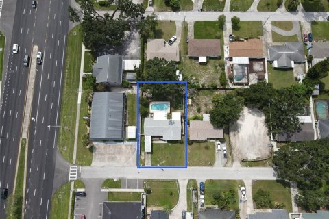 Casa en alquiler en Tampa, Florida, 4 dormitorios, 136.19 m2 № 1915165 - foto 3