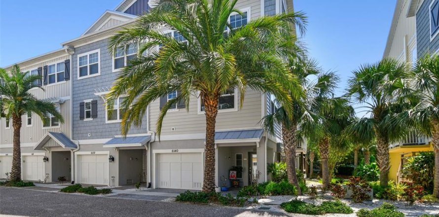 Touwnhouse à Saint Petersburg, Floride 3 chambres, 183.02 m2 № 1777292