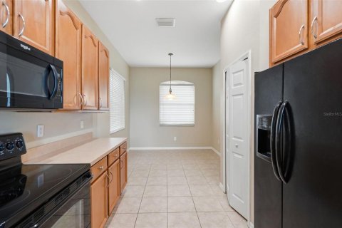 Casa en venta en Wesley Chapel, Florida, 3 dormitorios, 217.48 m2 № 2322642 - foto 18