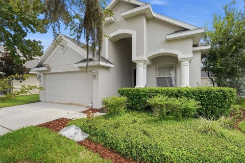 Casa en venta en Wesley Chapel, Florida, 3 dormitorios, 217.48 m2 № 2322642 - foto 3