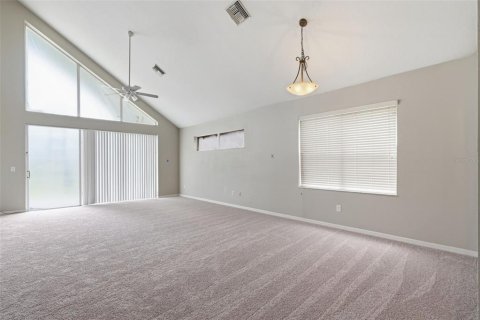 Casa en venta en Wesley Chapel, Florida, 3 dormitorios, 217.48 m2 № 2322642 - foto 12