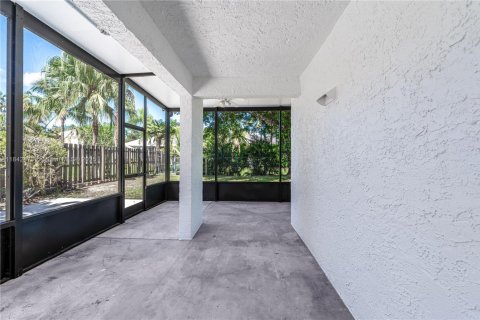 Casa en venta en Davie, Florida, 4 dormitorios, 181.9 m2 № 1840795 - foto 30