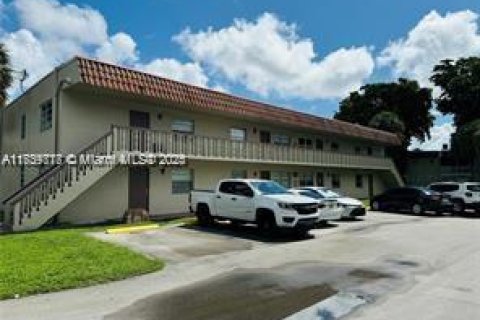 Copropriété à vendre à Davie, Floride: 2 chambres, 92.9 m2 № 1488141 - photo 21