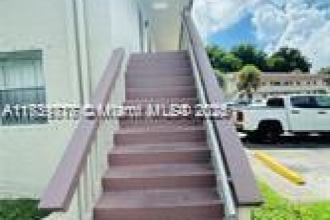 Copropriété à vendre à Davie, Floride: 2 chambres, 92.9 m2 № 1488141 - photo 22