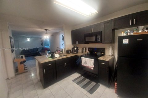 Copropriété à vendre à Davie, Floride: 2 chambres, 92.9 m2 № 1488141 - photo 2