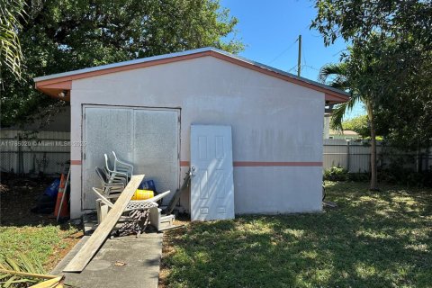 Villa ou maison à vendre à Miami, Floride: 3 chambres, 130.99 m2 № 1698135 - photo 3