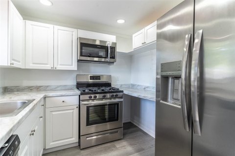 Copropriété à louer à Winter Haven, Floride: 2 chambres, 76.74 m2 № 2167491 - photo 6