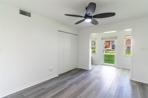 Copropriété à louer à Winter Haven, Floride: 2 chambres, 76.74 m2 № 2167491 - photo 4