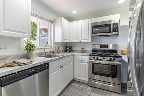 Copropriété à louer à Winter Haven, Floride: 2 chambres, 76.74 m2 № 2167491 - photo 5